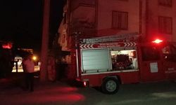 Besni’de evde çıkan yangında 15 kişi dumandan etkilendi  - Videolu Haber