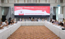 İHD’nin ‘Barışa Giden Yol’ konferansına Şehit Eren Bülbül’ün annesinden mesaj 