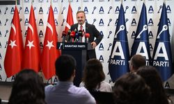 Ağıralioğlu: 'Sizin hissenize Öcalan düştü, bizim hissemize tabuta sığmayan kahramanlar' 