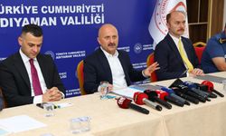 Adıyaman’da konut teslimleri ve konteyner kentlerin boşaltılması: Vali Osman Varol süreci rakamlarla anlattı  - Videolu Haber
