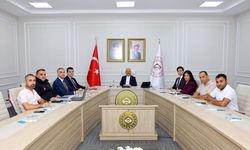 Vali Yardımcılarıyla deprem konutları ve altyapı hizmetleri değerlendirildi