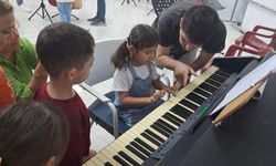Adıyaman Belediye Konservatuarı'nda minik ellerden büyük sanat - Videolu Haber