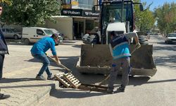 Adıyaman Belediyesi, rögar ve yağmur suyu bacaları temizliğine başladı - Videolu Haber
