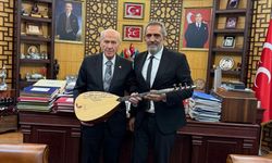 Türkücü Yavuz Bingöl'den Bahçeli'ye anlamlı ziyaret: Horasan Erenleri Dergâhı Cemevi 11 Ekim'de açılıyor