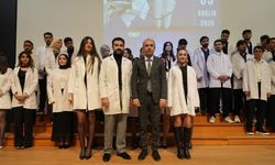 Adıyaman Üniversitesi Diş Hekimliği Fakültesi'nde beyaz önlük heyecanı