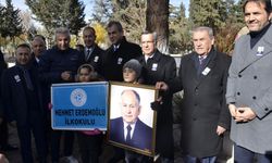 Merhum Mehmet Erdemoğlu, vefatının 19. yılında mezarı başında anıldı