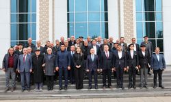 Vali Varol, Alevi kanaat önderleri ve Cemevi başkanlarıyla buluştu