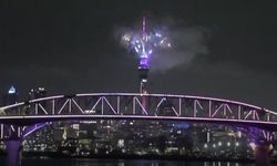 Yeni yılı ilk karşılayan ülke Kiribati oldu - Videolu Haber