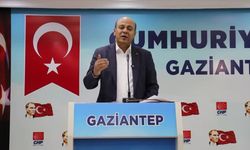 CHP'li Vakkas Açar: 'Fatma Şahin ve Tahmazoğlu tatil sonrası şehre dönmüş. Hoş geldiniz!' - Videolu Haber