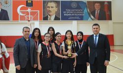 Kahta Gençlik SK, U-18 Kızlar Basketbol İl Birincisi oldu