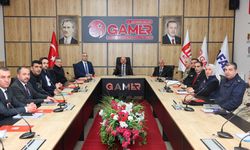 Adıyaman'da 112 Acil Çağrı Hizmetleri İl Koordinasyon Kurulu Toplantısı gerçekleştirildi