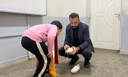 Adıyaman'da eğitimci Muhammet Özalp'ten öğrencilere anlamlı destek - Videolu Haber