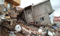 Adıyaman'da iki katlı bina çöktü, bitişikteki bina tahliye edildi - Videolu Haber