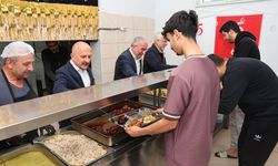 Adıyaman'da İlim Yayma Cemiyeti ev sahipliğinde iftar programı düzenlendi