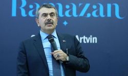 Bakan Yusuf Tekin laiklik bildirisi nedeniyle 168 kişiye dava açtı