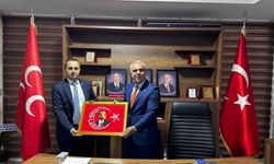 Kamu-Sen'e bağlı Sendika temsilcileri, Başkan Gümüş ile bir araya geldi