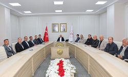 Adıyaman Valisi Osman Varol Muhtarlarla bir araya geldi