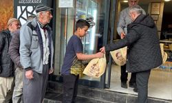 Adıyaman'da hayırsever Mehmet Ulum'dan 300 aileye destek