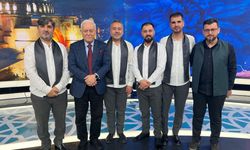 Adıyamanlı Grup Ravza, Prof. Dr. Nihat Hatipoğlu ile Sahur Programında Gönülleri Mest Etti