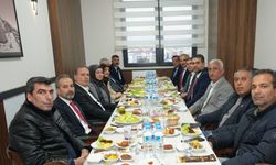 Ali Tosun, eğitimcilerle Ramazan iftarında bir araya geldi