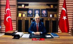 MHP İl Başkanı Gümüş'ten Belediye'ye eleştiri: 'Bu yollar böbrek taşı düşürür'