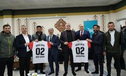 Milletvekili Özhan'dan Besni'deki amatör spor kulüplerine maddi destek