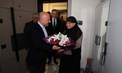 Adıyaman Valisi Varol'dan Şehit Yunus Gül’ün Annesine Ziyaret