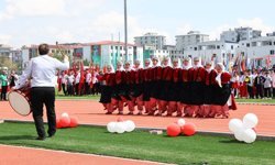 Adıyaman'da 23 Nisan büyük bir coşku ve renkli etkinliklerle kutlandı