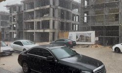 Besni'de dolu ve sağanak sonrası sel meydana geldi