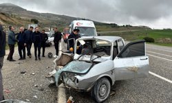 Adıyaman'da İki otomobilin çarpıştığı kazada 1 kişi yaralandı