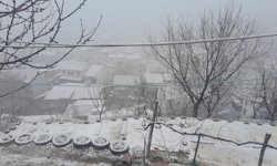 Çelikhan ilçesine Nisan ayında kar yağdı - Videolu Haber