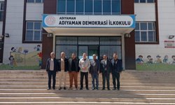 İl Millî Eğitim Müdürü Ali Tosun, Demokrasi İlkokulu'ndaki SRC sınavını inceledi