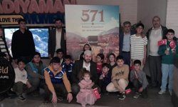 Kahta'da gençler, Hz. Muhammed'in hayatını konu alan sinema gösterimine katıldı