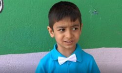 Küçük Eymen İstiklal Marşı’nı Ezbere Okudu