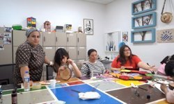 Özel bireyler, geri dönüşüm malzemelerini sanata dönüştürüyor - Videolu Haber