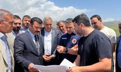 Adıyaman İl Özel İdaresi Kahta'da köy yollarını asfaltla buluşturuyor