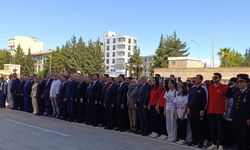 Adıyaman'da 19 Mayıs kutlamaları çelenk sunma töreniyle başladı - Videolu Haber