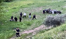Adıyaman’da Otomobil Tarlaya Uçtu 4 Kişi Yaralandı