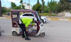 Elektrikli motor devrildi: 1 yaralı