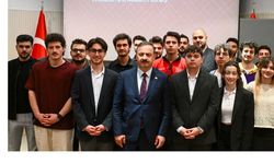 Anahtar Parti Genel Başkanı Yavuz Ağıralioğlu gençlerle bir araya geldi