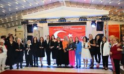 ASANART Derneği'nden anlamlı gece: 2. Ordu Altın Kadın Ödülleri sahiplerini buldu