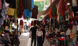 Bayram öncesi Demirciler Pazarı'nda durgunluk: Esnaf satışlardan umutlu değil - Videolu Haber