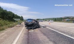 Adıyaman’da Takla Atan Otomobilde 2 Kişi Yaralandı