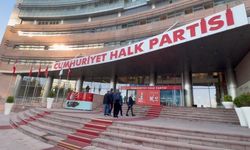 İki CHP bayramda ne yapacak? Kılıçdaroğlu genel merkezde, Özel il başkanlığında!