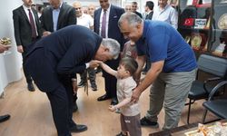 Kâhta Belediyesi'nde bayramlaşma programı yoğun katılımla gerçekleştirildi
