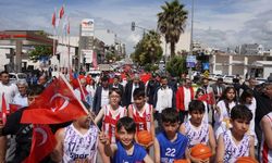 Kahta'da Gençlik Haftası yürüyüşü düzenlendi