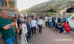 Besni'li Sanatçı Latif Doğan yeni klibini Kızılin Merinos İskelesi'nde çekti
