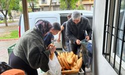 Muhtar İrfan Şahin öncülüğünde 'sıcak ekmek' dayanışması