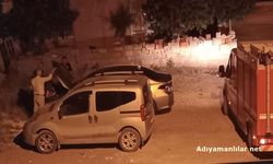 Adıyaman'da Araç Motoruna Sıkışan Kedi Kurtarıldı