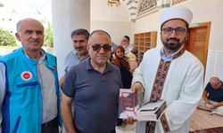 Adıyaman'da cemaate aşure ikramı